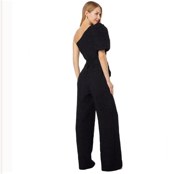 NWT Lilly Pulitzer Brialyn One Shoulder Jumpsuit: Pineapple Pucker Jacquard, 14. - Picture 3 of 10